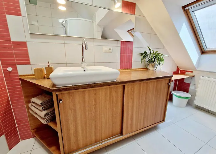 Anabel Old Town With 1 Free Parking Offsite Кошице